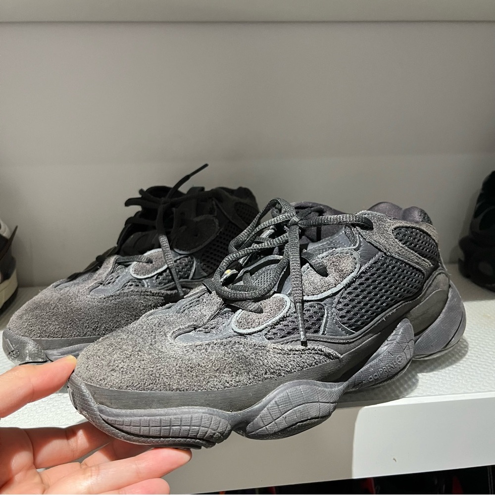Yeezy 550 utility black